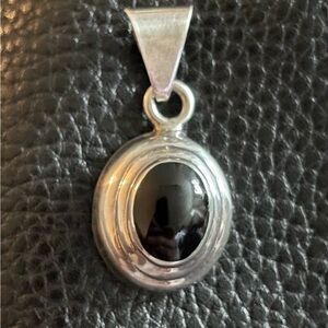 Vintage Sterling Silver (925) Taxco Black Onyx Stone Pedant from Mexico TS-15